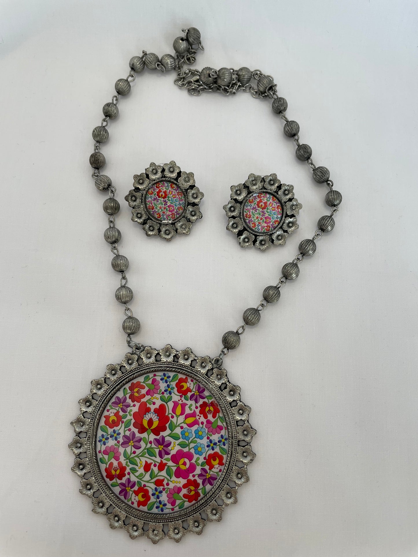 Blossom Necklace with Earrings